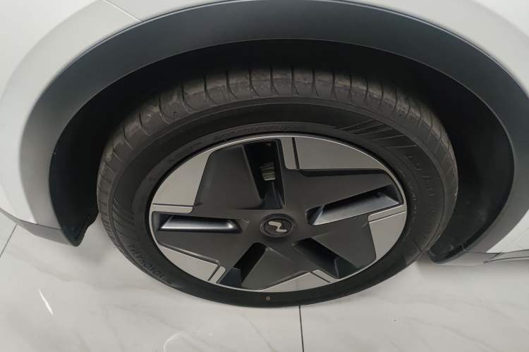 Used ONVO L60 2024 60 kWh All-Wheel Drive
