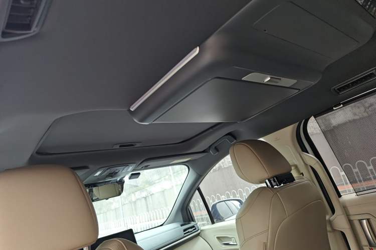 Used Toyota Sienna 2023 2.5L Hybrid Ultimate Edition