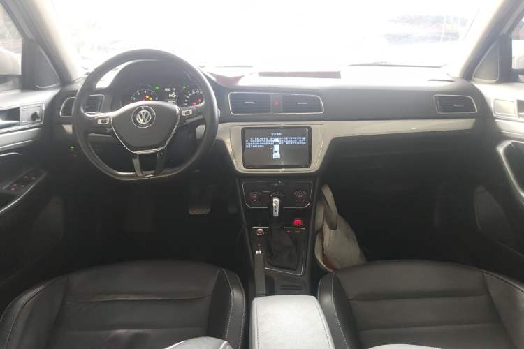 Used Volkswagen Gran Lavida 2017 180TSI DSG Comfort Edition
