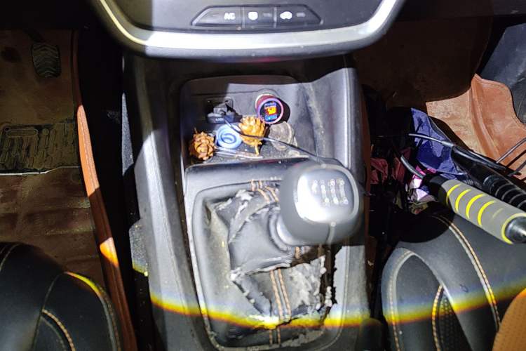 Used Wuling Hongguang S3 2018 1.5L Manual Comfort Model China V Standard