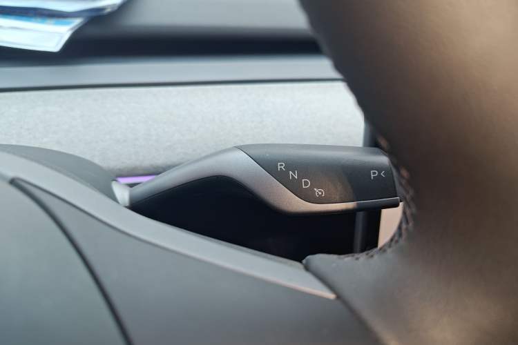 Used Tesla Model Y 2024 Rear-Wheel-Drive Version Gear Lever