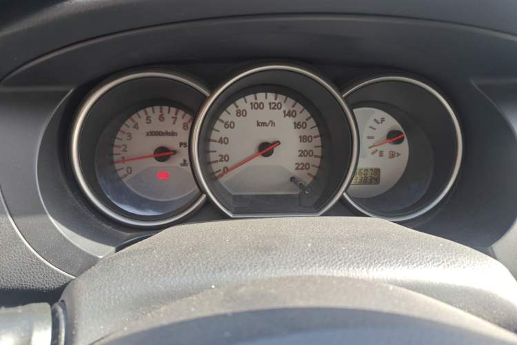 Used Nissan Livina 2010 Jingrui Edition 1.6L Manual Standard Model Instrument Cluster