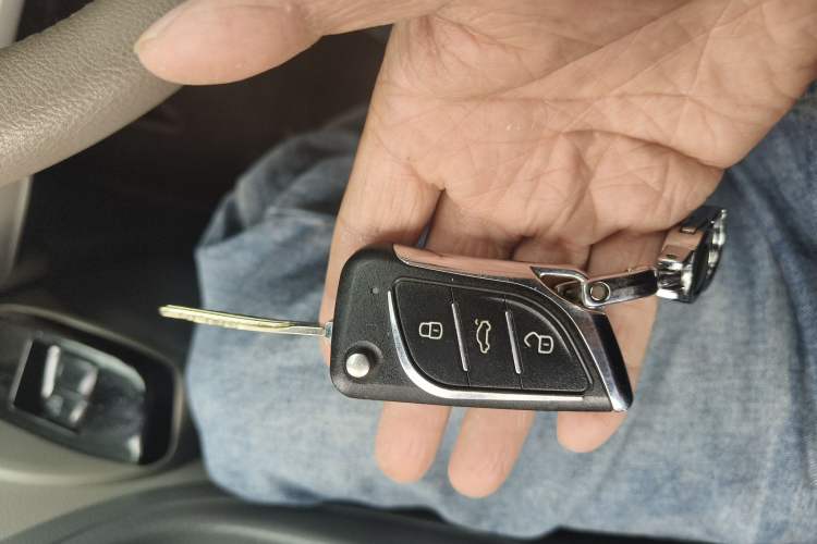 Used Nissan NV200 2018 1.6L CVT Luxury Model Vehicle Key