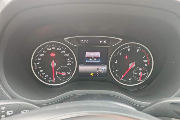 Used Mercedes-Benz B-Class 2017 B 200 Sport Edition Instrument Cluster