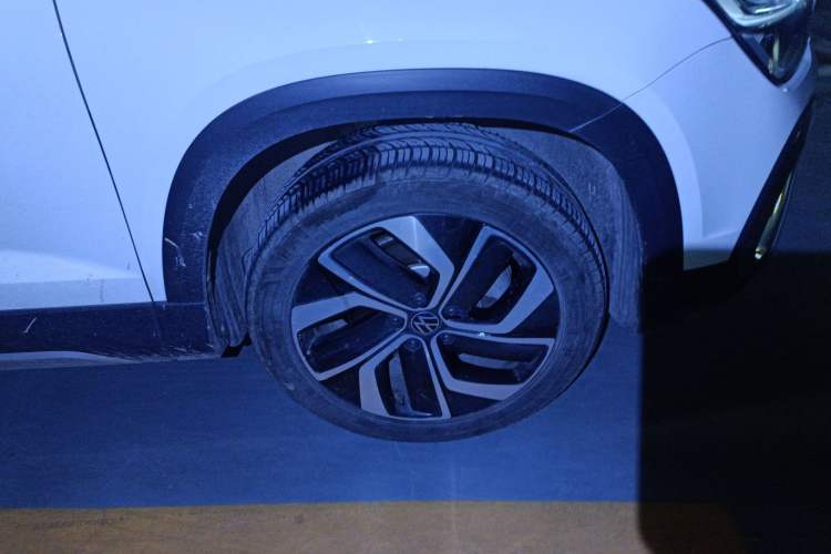 Used Volkswagen Tharu 2023 300TSI Two-Wheel-Drive Full Moon Edition Right Front Wheel Hub