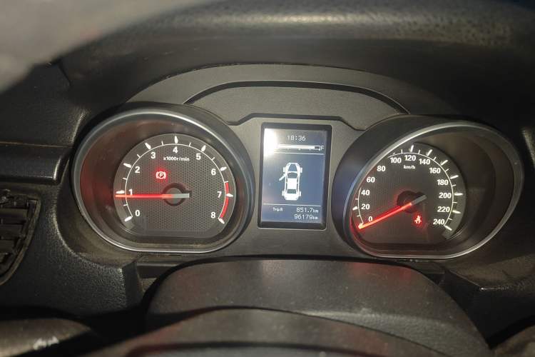 Used Bestune B50 2016 1.6L manual luxury version Instrument Cluster