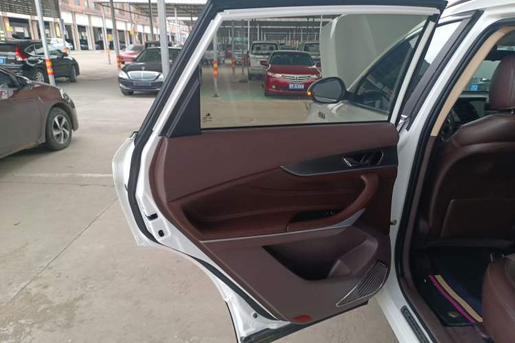 Used Leopaard Mattu 2018 1.6T GDI DCT Comfort Model Left Rear Door Interior