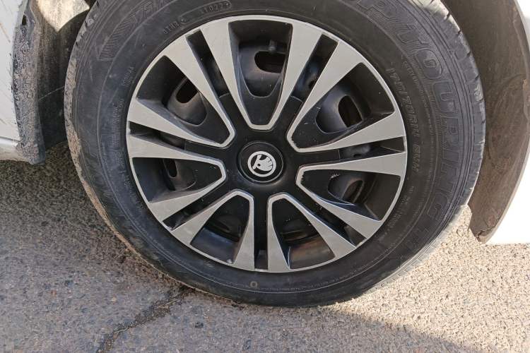 Used Skoda Rapid 2018 1.4L Manual Standard Edition Right Front Wheel Hub