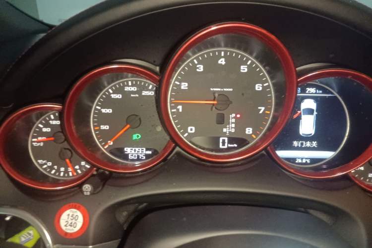 Used Porsche Cayenne 2015 Cayenne 3.0T Instrument Cluster