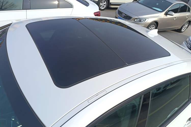 Used BMW 3 Series GT 2016 320i Fashion Model Roof