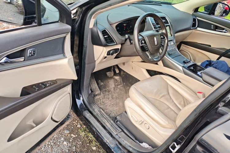 Used Lincoln Nautilus 2019 2.0T Two-Wheel Drive Luxury Edition China VI Standard Driver Seat