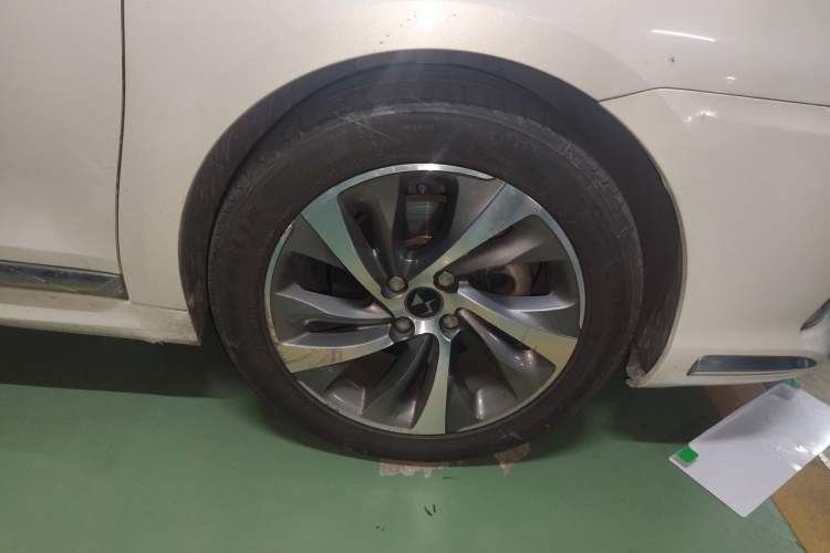 Used DS 5LS 2014 1.6T Elegant Version THP160