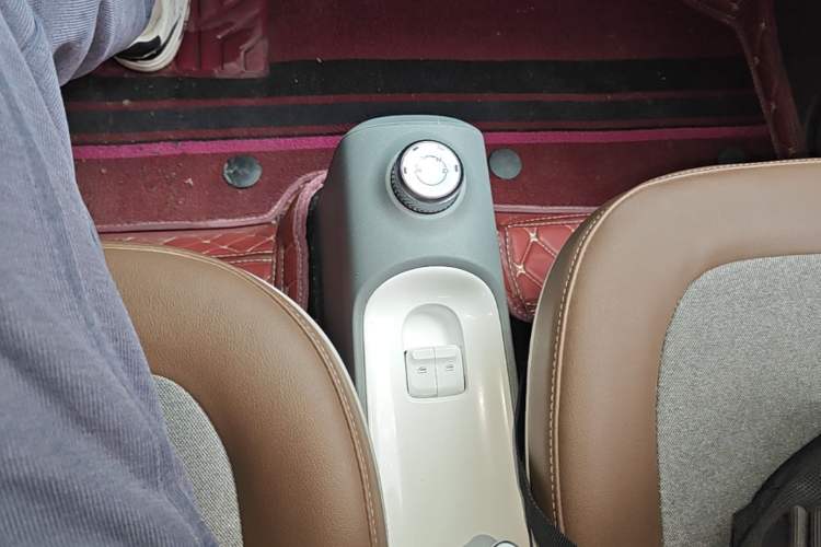 Used Wuling Hongguang MINIEV 2022 GAMEBOY 200km Gaming Edition with Lithium Iron Phosphate
