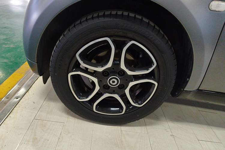 Used smart fortwo 2019 0.9T 66kW Hardtop Wind Power Edition China VI