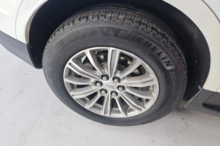 Used Cadillac XT5 2018 25T Luxury Model