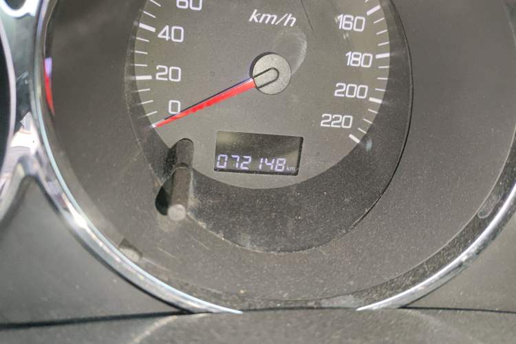 Used Dongfeng Aeolus H30 2013 CROSS 1.6L Manual Luxury Model
