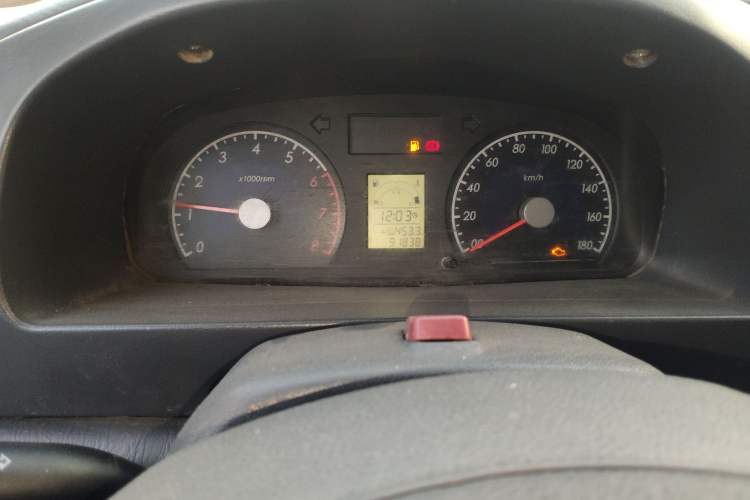 Used Suzuki Wagon R 2016 1.4L Manual Value Model Odometer Close Up