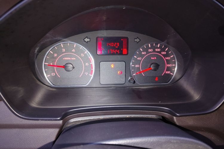 Used Wuling Hongguang V 2022 1.5L Jingqu Edition Electric-Assist LAR Instrument Cluster