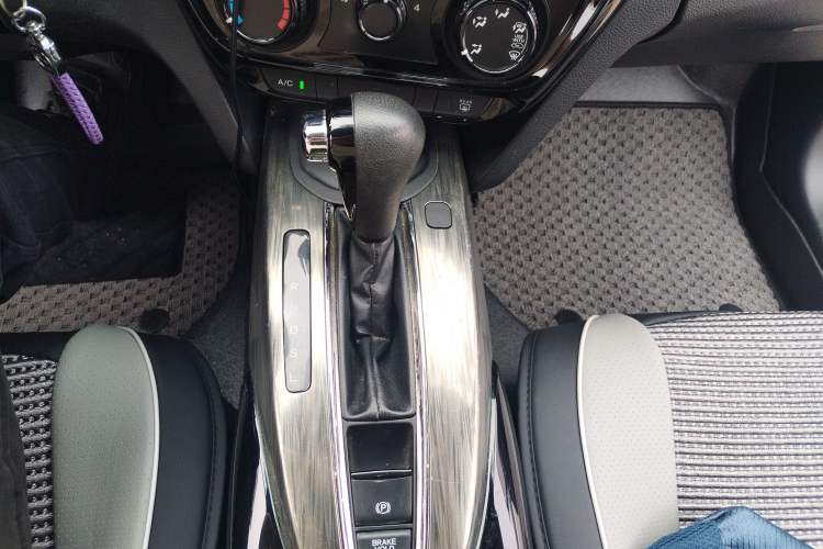 Used Honda XR-V 2015 1.8L EXi CVT Comfort Version
