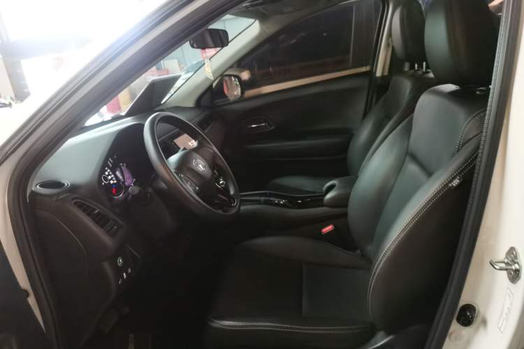 Used Honda Vezel 2020 1.5L CVT Pioneer Edition
