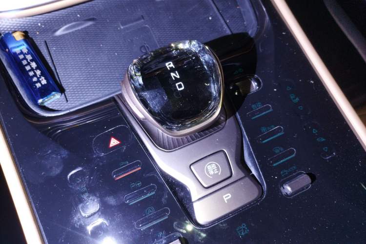 Used Denza D9 2022 DM-i 970 Four-Wheel Drive Prestige Model