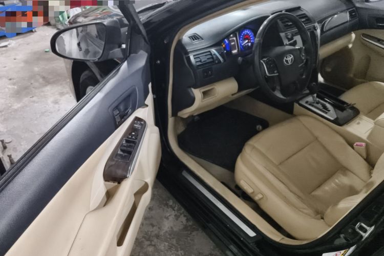 Used Toyota Camry 2015 Dual-Engine 2.5 HG Luxury Navigation Edition