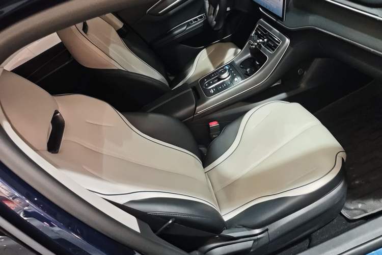 Used BYD Destroyer 05 2024 HONOR Edition DM-i 55KM Luxury Model
