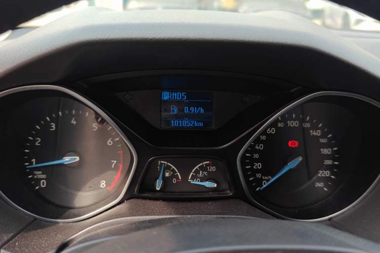 Used Ford Focus 2015 Hatchback 1.6L Automatic Fashion Edition