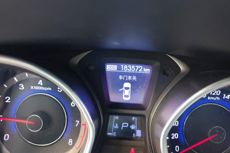 Used Hyundai Elantra (5th Generation / Langdong) 2016 1.6L Automatic Prestige Model
