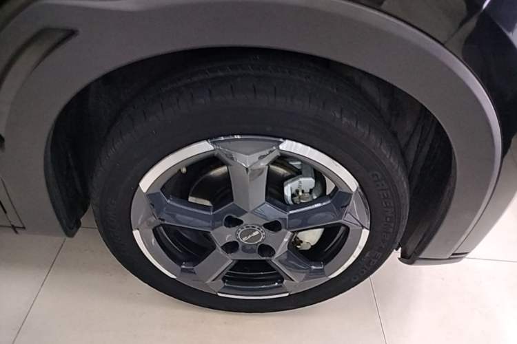 Used BYD Seagull 2023 Free Edition Left Front Wheel Hub