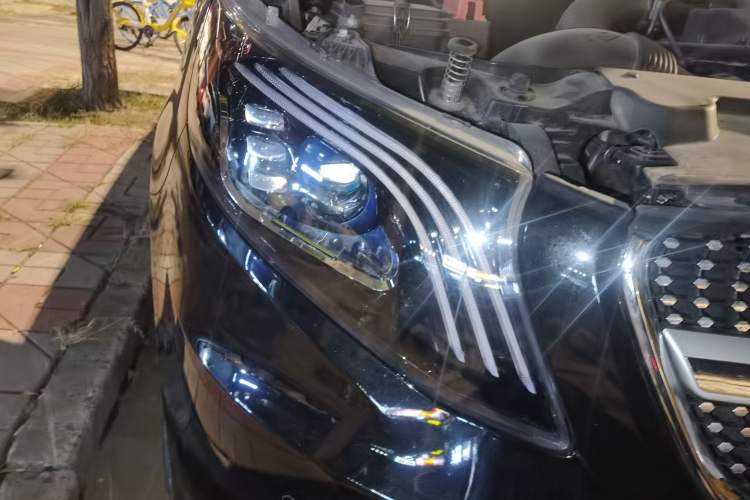 Used Mercedes-Benz Vito 2023 2.0T Business Version 7 Seats