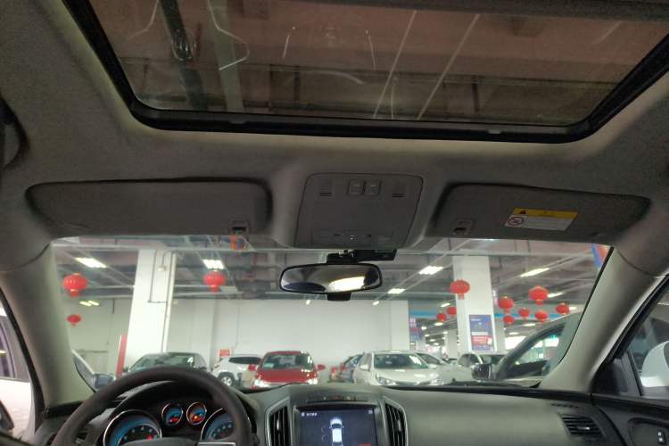 Used Buick Regal 2015 1.6T Leading Technology Model Headliner