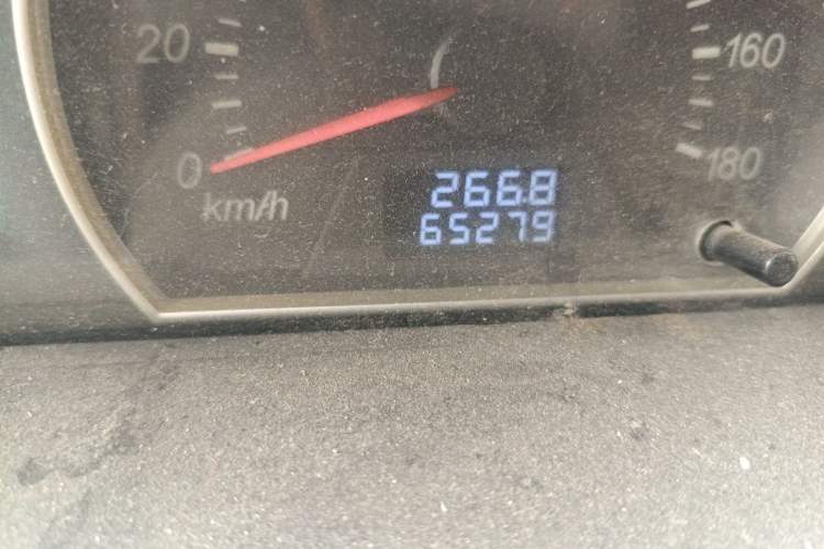 Used FAW Jiabao V75 2015 1.0L Standard Version DAM10AR