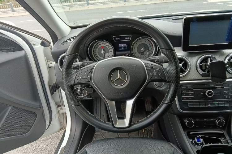 Used Mercedes-Benz GLA 2016 GLA 200 Fashion Model