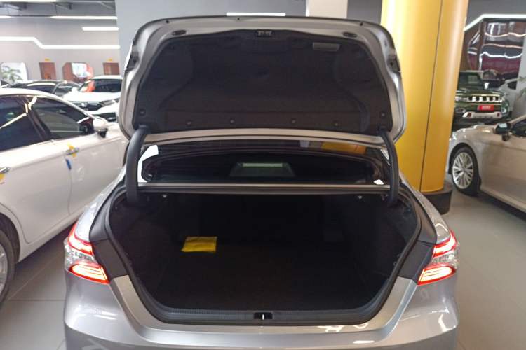 Used Toyota Camry 2023 2.0G Luxury Edition Trunk
