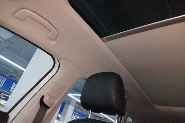 Used Volkswagen Tharu 2020 280TSI Two-Wheel Drive Luxury Plus Version China VI Standard
