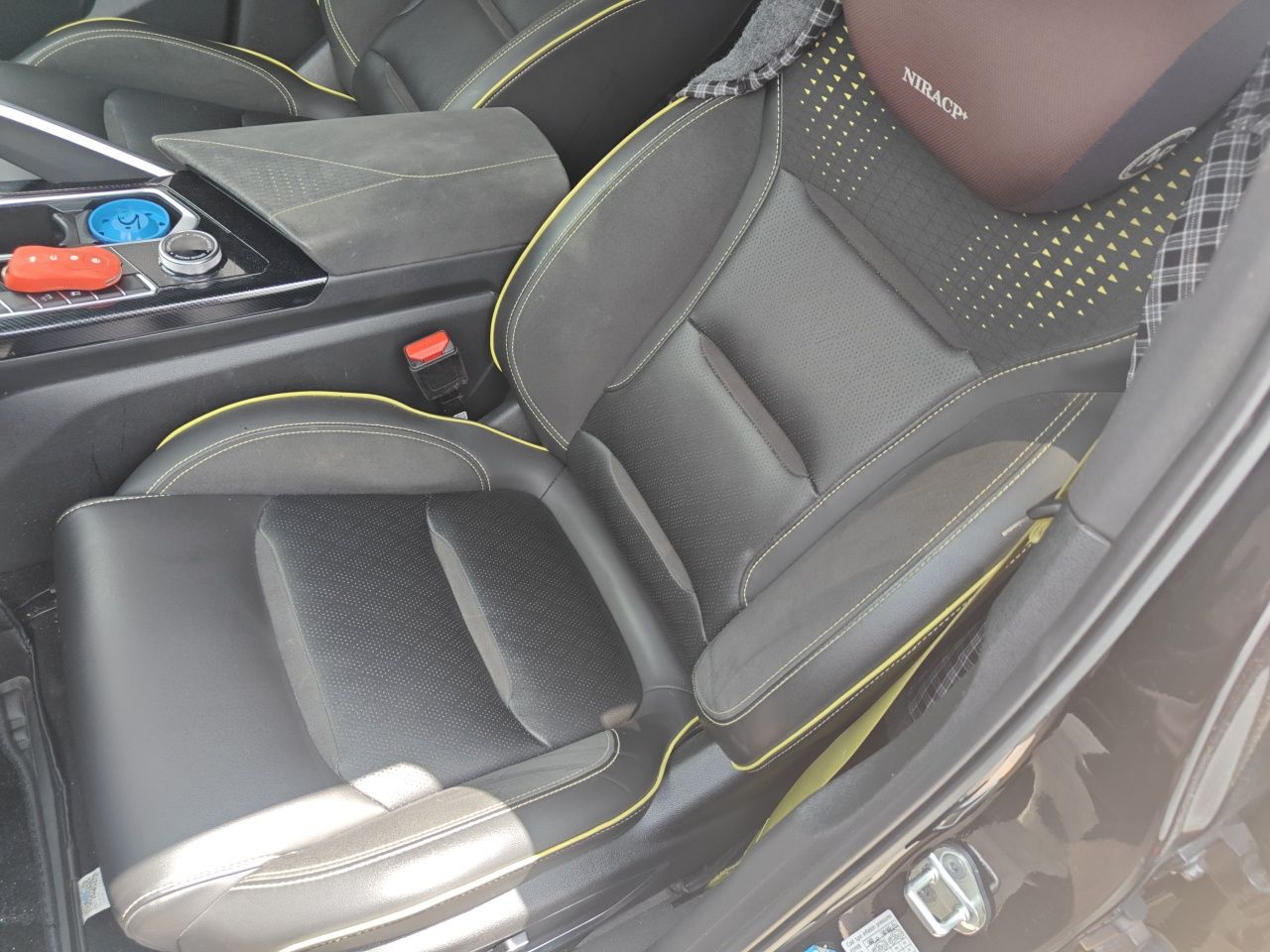 Geely Auto Monjaro S 2021 2.0TD Automatic Two-Wheel Drive Lightning Edition — снимка 15