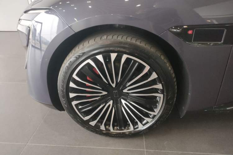 Used Avatr 12 2025 Ultra Extended-Range Edition
