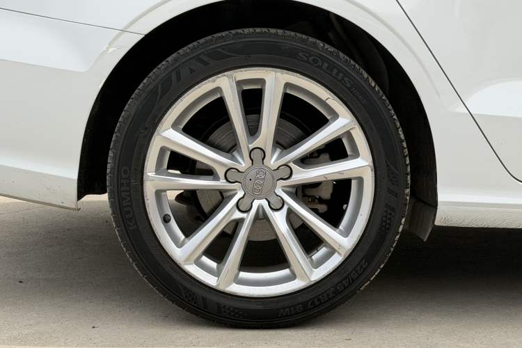 Used Audi A3 2019 Limousine 35 TFSI Ambition China V Right Rear Wheel Hub