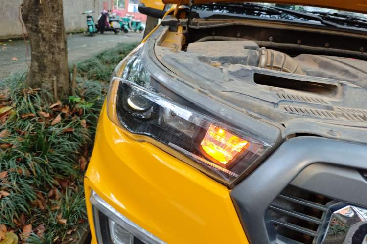 Used Foton General F9 2022 2.0T Gasoline Manual 4x4 Enjoyment Version Standard Cab 4G20TI5 Right Front Headlight