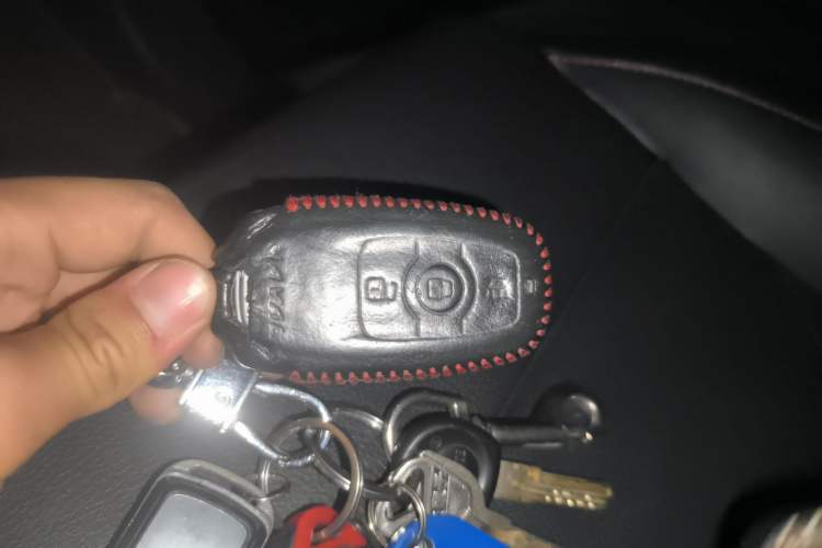 Used Haval H6 2015 Upgraded Model 1.5T Manual Two-Wheel Drive Elite Version
