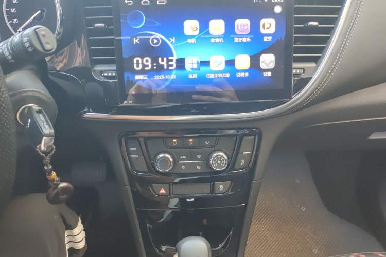 Used Buick Encore 2017 18T Automatic Two-Wheel Drive Urban Leading Model
