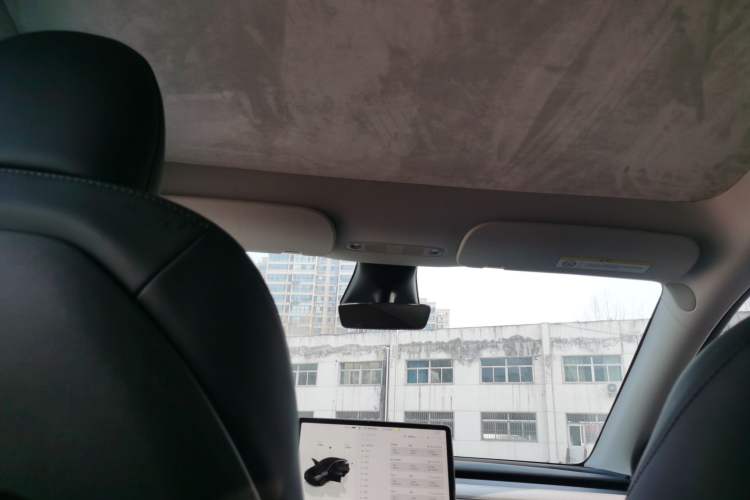 Used Tesla Model Y 2023 Rear-Wheel-Drive Version Headliner