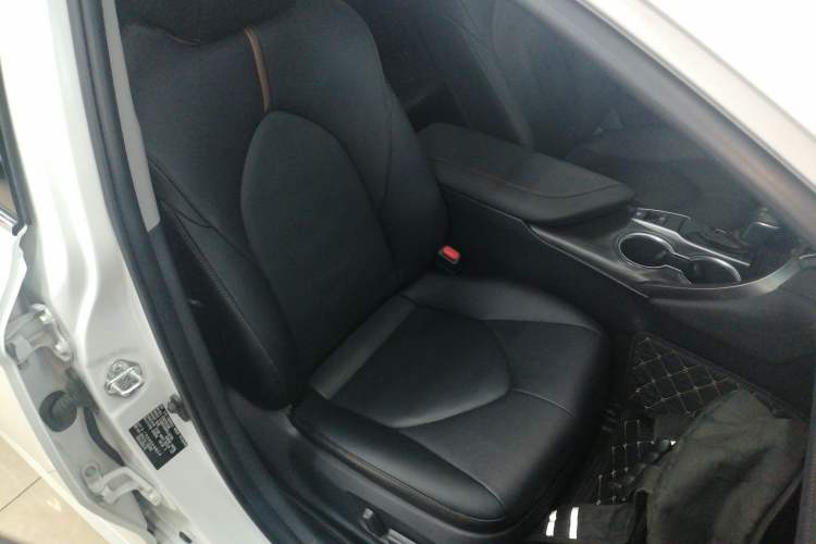 Used Toyota Camry 2021 2.0G Luxury Edition