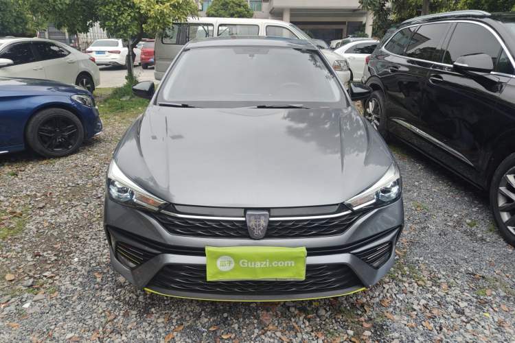 Used Roewe i5 2021 1.5L Manual Diamond Edition Front