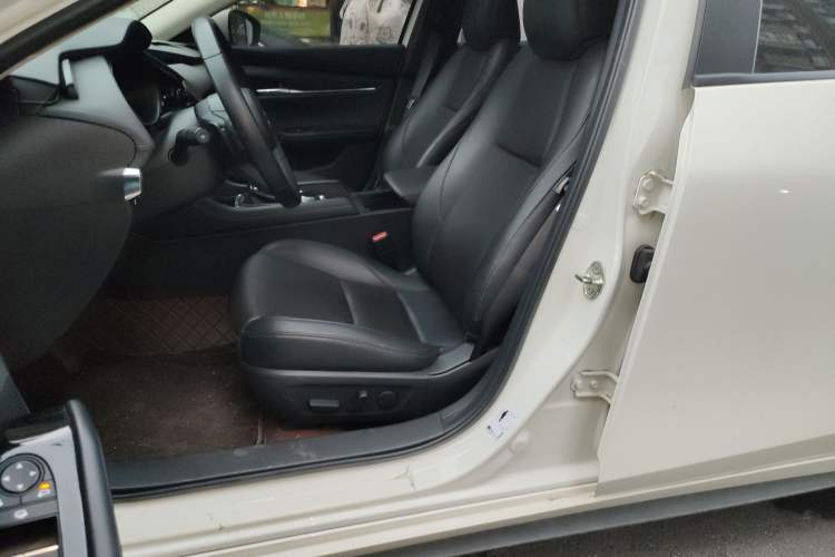 Used Mazda 3 Axela 2022 2.0L Automatic Zhi Rui Edition Left Front Seat