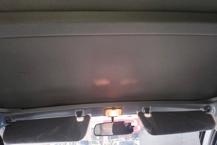 Used Wuling Rongguang New Truck 2023 2.0L Double-Cab Extended-Size Standard Version LJM20B Headliner