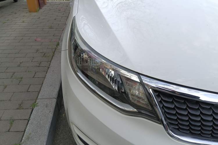 Used Kia K2 2015 Sedan 1.4L Automatic GLS
