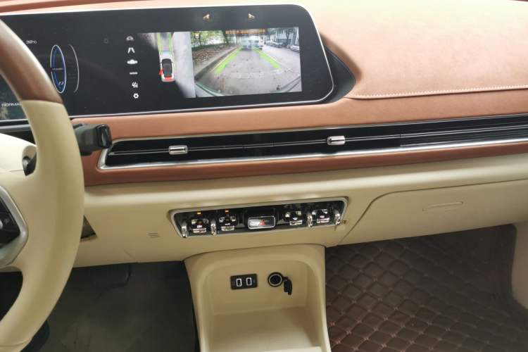 Used ORA Good Cat 2021 400km Standard Range Venus Edition Lithium Iron Phosphate
