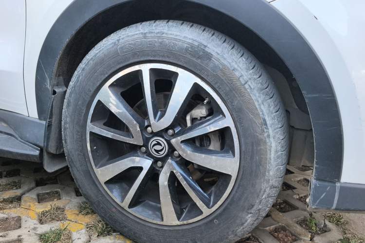 Used Dongfeng Fengon 580 2016 1.5T Manual Luxury Edition